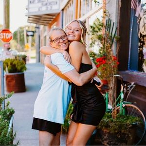 Meet your Posher, Carrie